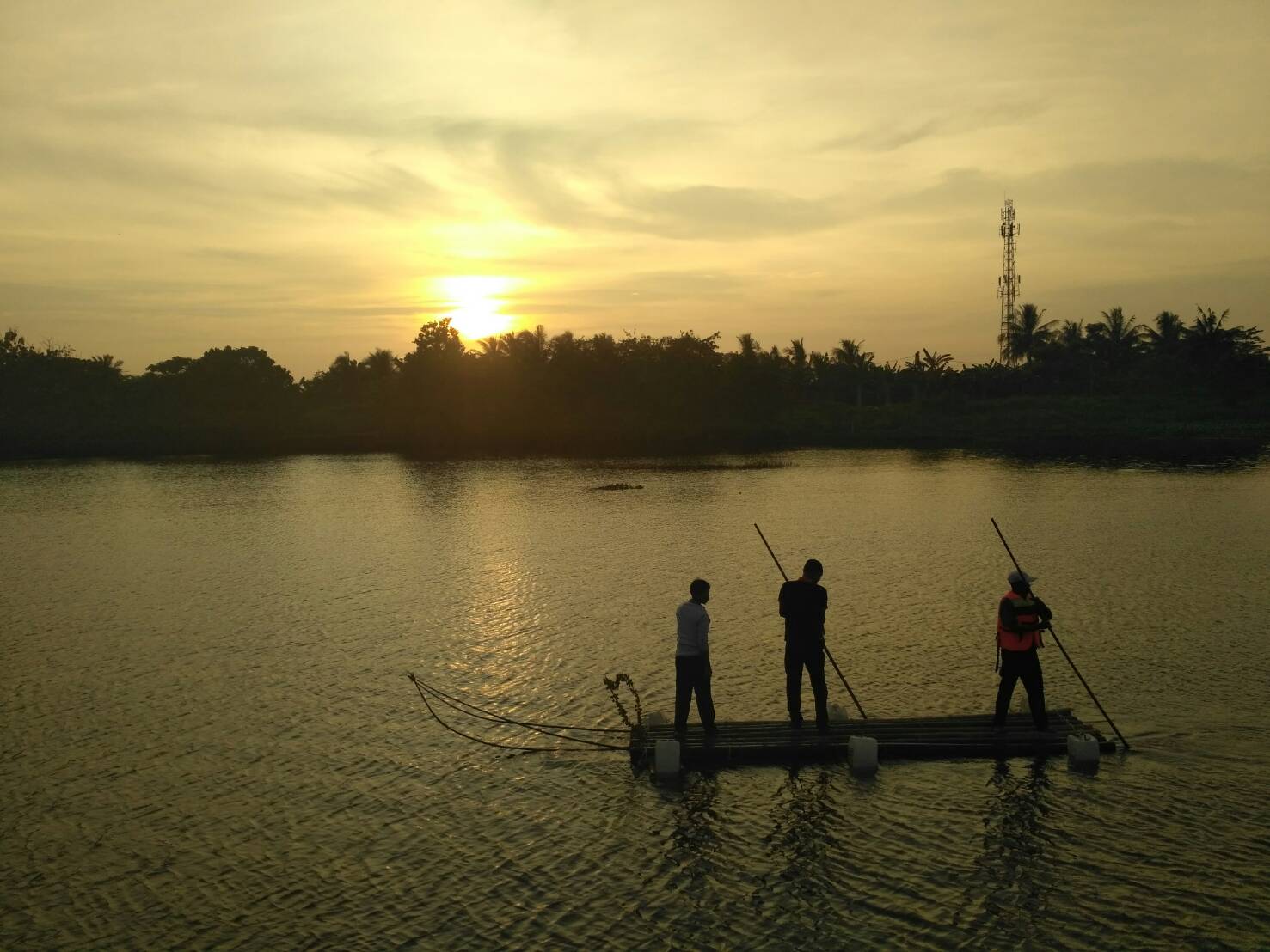 Diiringi 'Gerhana Bulan Merah', Wisata Air di Taman Kerajaan  Sriwijaya Diresmikan