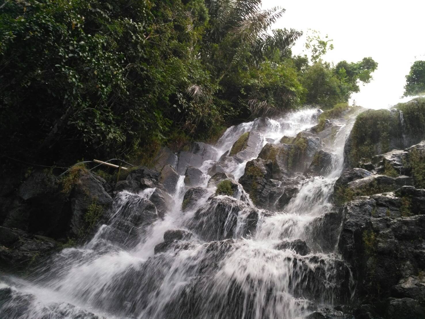 Inilah Lima Wisata Air Terjun Paling Populer di Sumatera Selatan