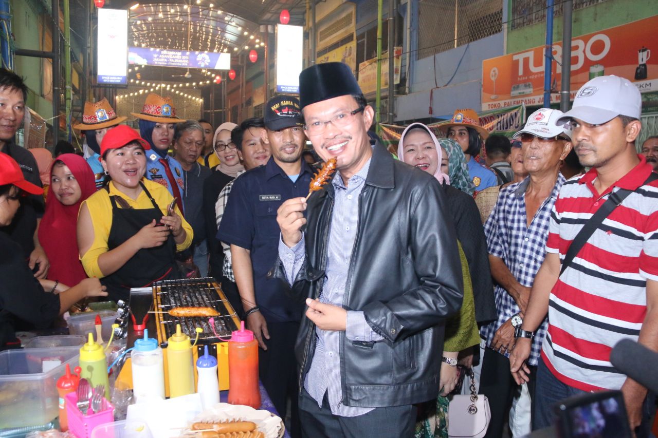 Lorong Basah, dari Jalanan Becek Menjadi Pasar Kuliner