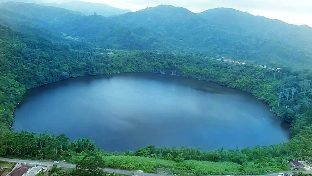 Menyambangi Danau Rakihan, 'Saudara Jauh' Danau Ranau yang Tidak Kalah Cantik